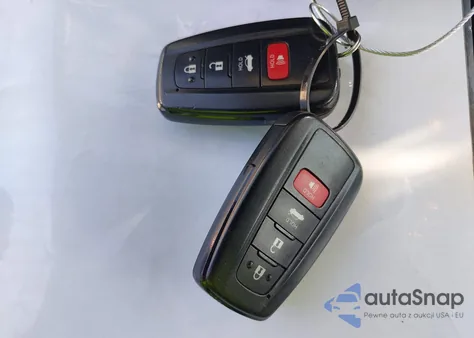 2020 Toyota Corolla Hybrid Le z USA, uszkodzony, nr VIN JTDEBRBE9LJ015060